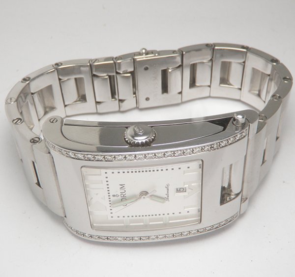 ng h Corum Taboggan Diamond 145.161.20 Automatic h ng ch nh